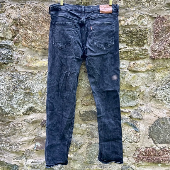 Levi’s 514 Black Denim Jeans - Picture 2 of 7